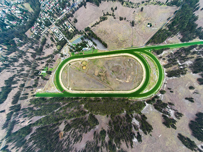 Pinjarra Thoroughbred Racecourse